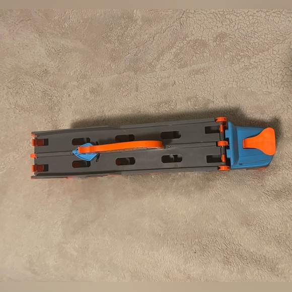 Hot wheels car Carrier extendable race track - Picture 3 of 9
